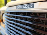 1999 Land Rover Defender 90 4WD White Jeep for sale, Japanese used car export - photo 25 of 53 | GULJI TRADERS