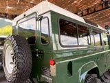 2002 Land Rover Defender 110SW Diesel Turbo 4WD Green Jeep for sale, Japanese used car export - photo 33 of 45 | GULJI TRADERS