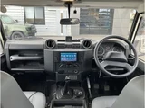 2010 Land Rover Defender 110SW Other Jeep for sale, Japanese used car export - photo 3 of 28 | GULJI TRADERS