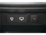 2021 Land Rover Defender 110X- Dynamic SE D300 Other Jeep for sale, Japanese used car export - photo 42 of 62 | GULJI TRADERS