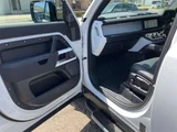 2021 Land Rover Defender 110 X 3.0L D300 Diesel Turbo 4WD White Jeep for sale, Japanese used car export - photo 22 of 64 | GULJI TRADERS
