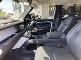 2021 Land Rover Defender 110 X 3.0L D300 Diesel Turbo 4WD White Jeep for sale, Japanese used car export - photo 24 of 64 | GULJI TRADERS