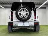 2021 Land Rover Defender 110 S White Jeep for sale, Japanese used car export - photo 14 of 20 | GULJI TRADERS