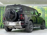 2021 Land Rover Defender 110X- Dynamic SE Black Jeep for sale, Japanese used car export - photo 15 of 26 | GULJI TRADERS