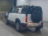 2021 Land Rover Defender 110S P300 White Jeep for sale, Japanese used car export - photo 4 of 6 | GULJI TRADERS