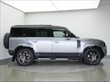 2022 Land Rover Defender 110X Dynamic SE D300 Silver Jeep for sale, Japanese used car export - photo 13 of 50 | GULJI TRADERS
