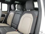 2022 Land Rover Defender 110 X-DYNAMIC White Jeep for sale, Japanese used car export - photo 46 of 50 | GULJI TRADERS