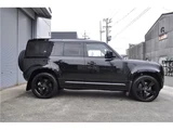 2023 Land Rover Defender 110X- Dynamic HSE Black Jeep for sale, Japanese used car export - photo 8 of 75 | GULJI TRADERS