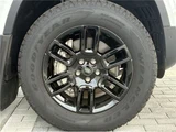2024 Land Rover Defender 110S D300 White Jeep for sale, Japanese used car export - photo 10 of 47 | GULJI TRADERS