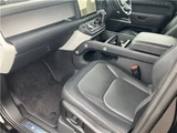 2024 Land Rover Defender 110X Dynamic HSE3.0 Black Jeep for sale, Japanese used car export - photo 19 of 64 | GULJI TRADERS