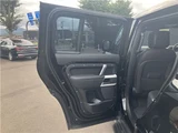 2024 Land Rover Defender 110X Dynamic HSE3.0 Black Jeep for sale, Japanese used car export - photo 25 of 64 | GULJI TRADERS