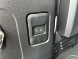 2025 Land Rover Defender 110 X Dynamic HSE 3.0L D350 D White Jeep for sale, Japanese used car export - photo 44 of 50 | GULJI TRADERS