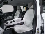 2025 Land Rover Defender 110 S 3.0L D350 Diesel Turbo 4W White Jeep for sale, Japanese used car export - photo 19 of 20 | GULJI TRADERS