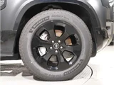 2025 Land Rover Defender 110 X-Dynamic HSE 3.0L D350 D Black Jeep for sale, Japanese used car export - photo 9 of 20 | GULJI TRADERS