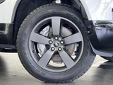 2025 Land Rover Defender 90X-Dynamic HSE D350 White Jeep for sale, Japanese used car export - photo 6 of 9 | GULJI TRADERS