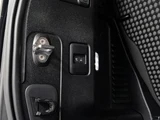 2025 Land Rover Defender 90X-Dynamic HSE D350 White Jeep for sale, Japanese used car export - photo 4 of 9 | GULJI TRADERS