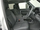 2026 Land Rover Defender 110X-Dynamic SE P300 Air suspension Sunroof Gray Jeep for sale, Japanese used car export - photo 18 of 79 | GULJI TRADERS