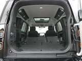 2026 Land Rover Defender 110X-Dynamic SE P300 Air suspension Sunroof Gray Jeep for sale, Japanese used car export - photo 28 of 79 | GULJI TRADERS