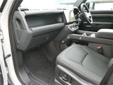 2026 Land Rover Defender 110X-Dynamic SE P300 Air suspension Sunroof Gray Jeep for sale, Japanese used car export - photo 52 of 79 | GULJI TRADERS