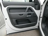 2026 Land Rover Defender 110X-Dynamic SE P300 Air suspension Sunroof Gray Jeep for sale, Japanese used car export - photo 59 of 79 | GULJI TRADERS