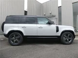 2026 Land Rover Defender 110X-Dynamic SE P300 Air suspension Sunroof Gray Jeep for sale, Japanese used car export - photo 77 of 79 | GULJI TRADERS