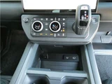2026 Land Rover Defender 110X-Dynamic SE P300 Air suspension Sunroof White Jeep for sale, Japanese used car export - photo 45 of 79 | GULJI TRADERS