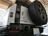 2026 Land Rover Defender 110X-Dynamic SE P300 Air suspension Sunroof White Jeep for sale, Japanese used car export - photo 68 of 79 | GULJI TRADERS