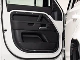 2026 Land Rover Defender 110X-Dynamic SE D350 Air Suspension Equipped Vehicle White Jeep for sale, Japanese used car export - photo 6 of 30 | GULJI TRADERS
