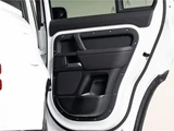 2026 Land Rover Defender 110X-Dynamic SE D350 Air Suspension Equipped Vehicle White Jeep for sale, Japanese used car export - photo 8 of 30 | GULJI TRADERS