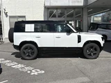 2026 Land Rover Defender Defender 110X Dynamic SE 4WD White Jeep for sale, Japanese used car export - photo 13 of 24 | GULJI TRADERS