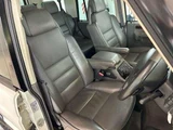 2002 Land Rover Discovery V8i ES 4WD SUV for sale, Japanese used car export - photo 6 of 9 | GULJI TRADERS