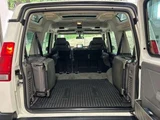 2002 Land Rover Discovery V8i ES 4WD SUV for sale, Japanese used car export - photo 9 of 9 | GULJI TRADERS