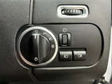 2011 Land Rover Discovery SE 4WD SUV for sale, Japanese used car export - photo 23 of 68 | GULJI TRADERS