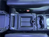 2015 Land Rover Discovery SUV for sale, Japanese used car export - photo 19 of 36 | GULJI TRADERS
