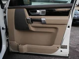 2016 Land Rover Discovery SE 4WD SUV for sale, Japanese used car export - photo 40 of 42 | GULJI TRADERS