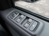 2016 Land Rover Discovery SE 4WD SUV for sale, Japanese used car export - photo 34 of 42 | GULJI TRADERS