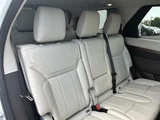 2017 Land Rover Discovery HSE SUV for sale, Japanese used car export - photo 13 of 30 | GULJI TRADERS