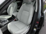 2015 Land Rover Discovery Sport HSE 4WD SUV for sale, Japanese used car export - photo 34 of 59 | GULJI TRADERS