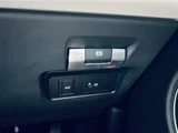 2020 Land Rover Discovery Sport Sport 4WD SUV for sale, Japanese used car export - photo 6 of 24 | GULJI TRADERS