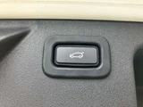 2021 Land Rover Discovery Sport SE 200PS 4WD SUV for sale, Japanese used car export - photo 42 of 50 | GULJI TRADERS