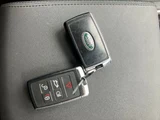 2021 Land Rover Discovery Sport SE 200PS 4WD SUV for sale, Japanese used car export - photo 22 of 24 | GULJI TRADERS