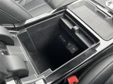 2020 Land Rover Range Rover Evoque R Dynamic S 4WD SUV for sale, Japanese used car export - photo 17 of 23 | GULJI TRADERS