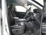 2020 Land Rover Range Rover Evoque S 2.0L P200 4WD SUV for sale, Japanese used car export - photo 11 of 20 | GULJI TRADERS