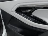 2022 Land Rover Range Rover Evoque R Dynamic SE 4WD SUV for sale, Japanese used car export - photo 15 of 23 | GULJI TRADERS
