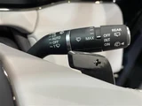 2024 Land Rover Range Rover Evoque Dynamic HSE 4WD SUV for sale, Japanese used car export - photo 18 of 24 | GULJI TRADERS