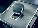 2025 Land Rover Range Rover Evoque Dynamic HSE P300e SUV for sale, Japanese used car export - photo 38 of 77 | GULJI TRADERS