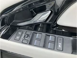 2025 Land Rover Range Rover Evoque R Dynamic S SUV for sale, Japanese used car export - photo 18 of 42 | GULJI TRADERS