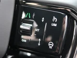 2025 Land Rover Range Rover Evoque Dynamic HSE P300e SUV for sale, Japanese used car export - photo 5 of 9 | GULJI TRADERS