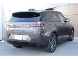 2025 Land Rover Range Rover Sport Dynamic SE D300 SUV for sale, Japanese used car export - photo 6 of 9 | GULJI TRADERS