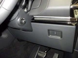 2026 Land Rover Range Rover Sport 4WD Dynamic HSE SUV for sale, Japanese used car export - photo 7 of 9 | GULJI TRADERS